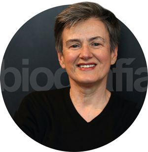 Ekitaldia: Mario Onaindia Saria Luisa Etxenike idazleari