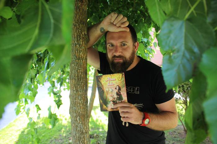 Aritz Mutiozabali bigarren saria eman diote Julene Azpeitia ipuin lehiaketan