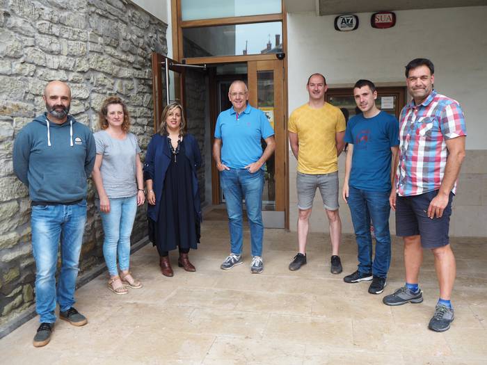 Lehen urtea bete du Eskola Kirol Egokituko eskualdeko taldeak