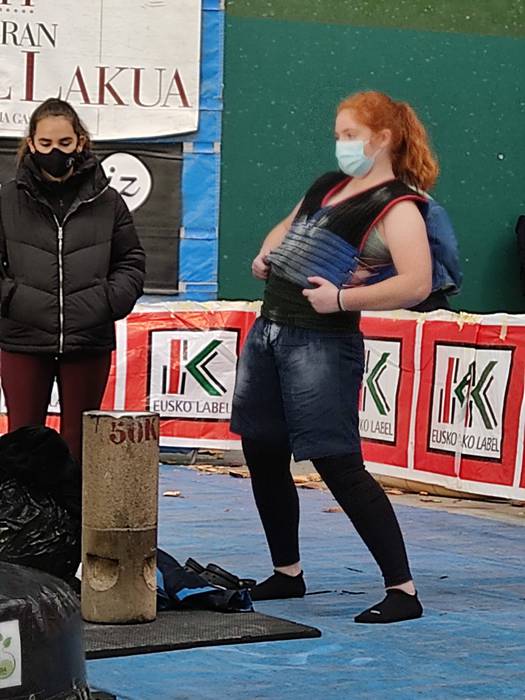 Harri-jasotzen debuta egin du gaur Aroa Sanchezek