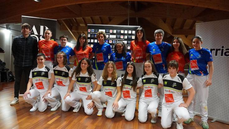 Azpeitian jokatuko dute Ados Pilotak antolatzen duen Binakako Txapelketaren final handia