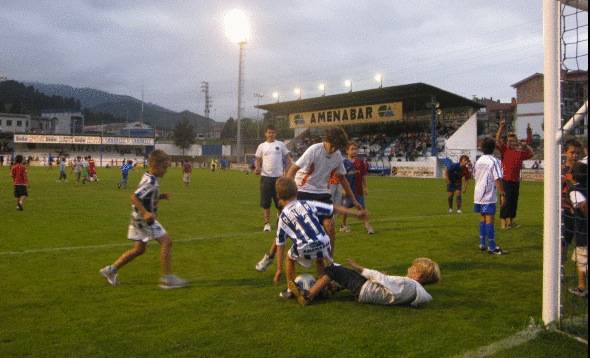 Lagun Onak-ek 2011n jaiotakoentzako entrenamendua antolatu du