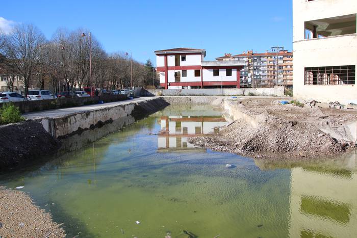 Ostegunean zozkatuko dituzte Salberdingo 92 etxebizitza tasatuak