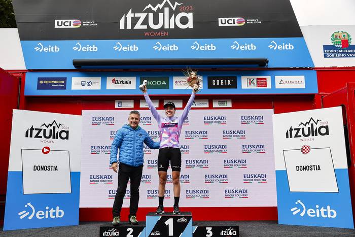 Itzulian "emaitza onak lortzea eta ahalik eta gehien gozatzea" nahi du Usoa Ostolazak