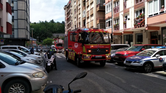 Sute txiki bat izan da Basadi auzoko etxebizitza batean