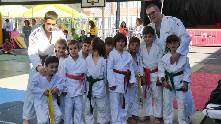 Orioko judoka gazteek Irungo judo topaketan parte hartu dute