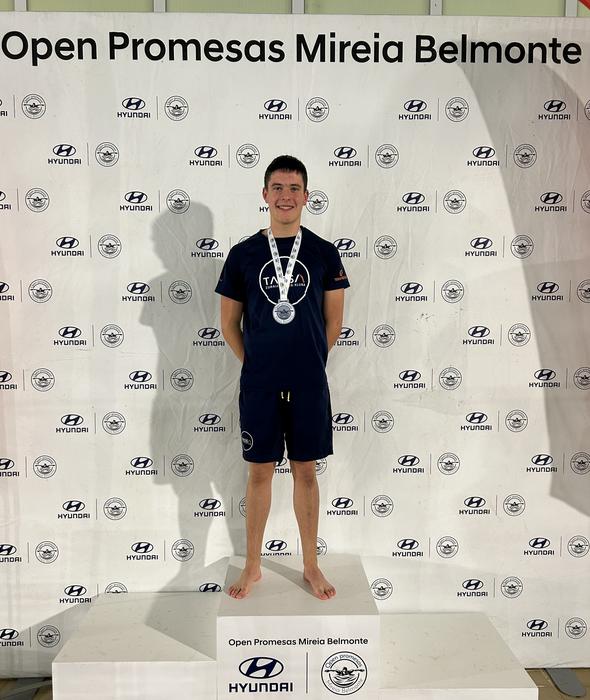 Unax Etxabe Bigarrengo Postua lortu du Open promesas Mireia Belmonten