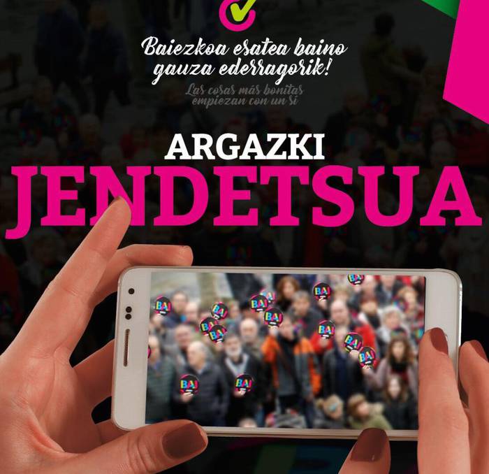 Herri galdeketan baiezkoa ematearen aldeko argazki jendetsua antolatu dute Getarian