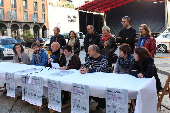 Ereduak errotik aldatzeko premia