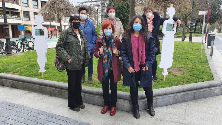 Emakume Zientzialarien Ibilbidea ikusgai dago Torre Luzea eta Emakumeon Etxearen artean