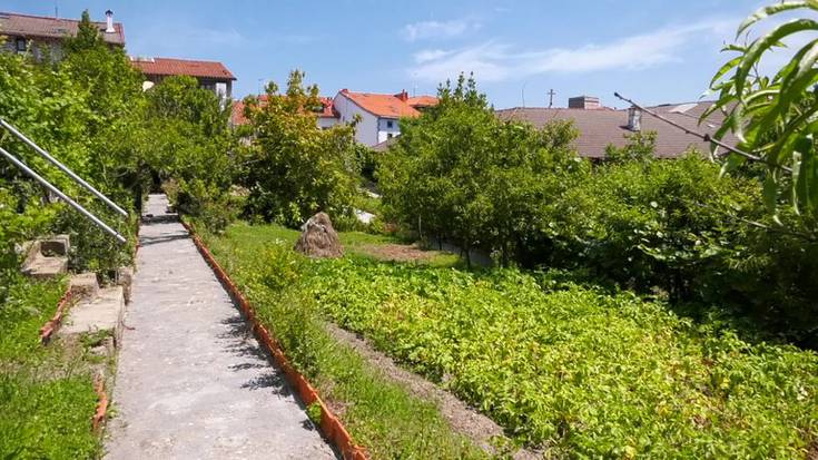 Komentuko lorategia 17:00etan itxiko da gaurtik aurrera