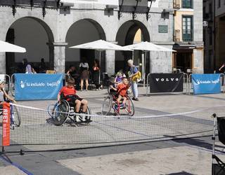 Tenis egokituan trebatzeko aukera izan dute azpeitiarrek