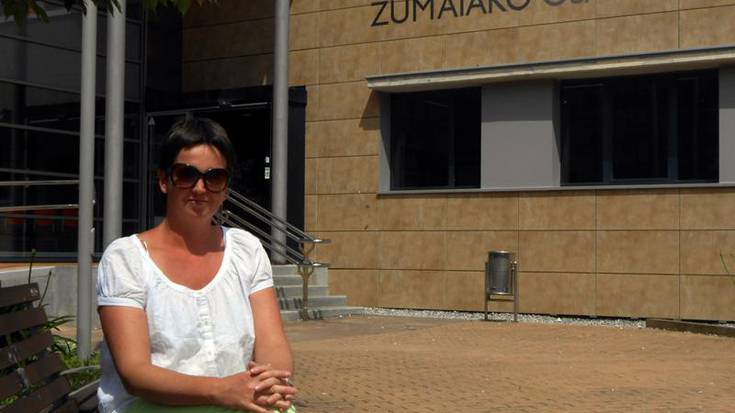 Sinadurak jasoko dira ostegunean ikastetxeetan Anbulatorioan sendagile euskaldunak izan daitezen