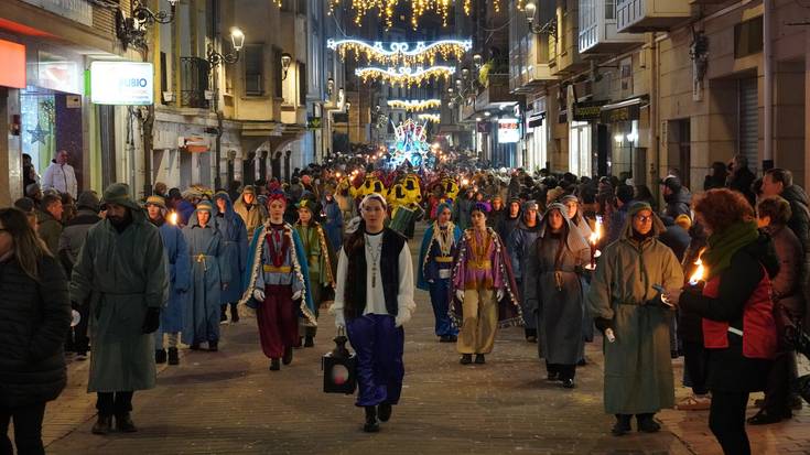 Hotzak ez du zer eginik izan haur zein helduen ilusioaren aurrean