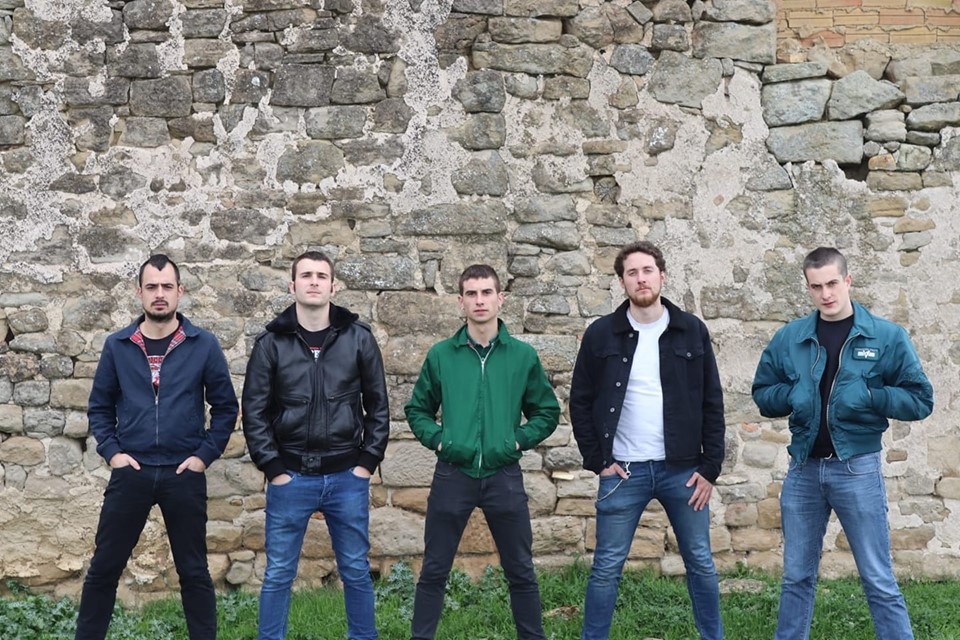Rotten XIII, Txerokee eta Alerta Gorria taldeen kontzertuetarako lau sarrera zozkatuko ditu Uztarriak
