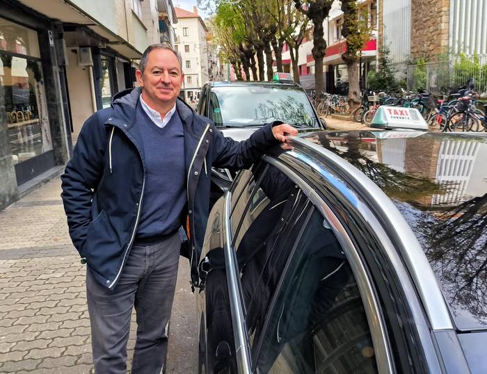 Herriko taxi zerbitzuaren egoerari buruzko azterlana egingo du udalak