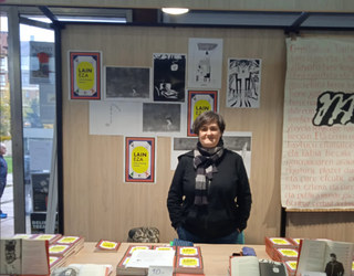 Artistak ezin du bokaziotik bizi