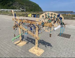 Ongietorri bikaina izan du sentsibilizazio kanpaina ibiltariak Orioko hondartzan