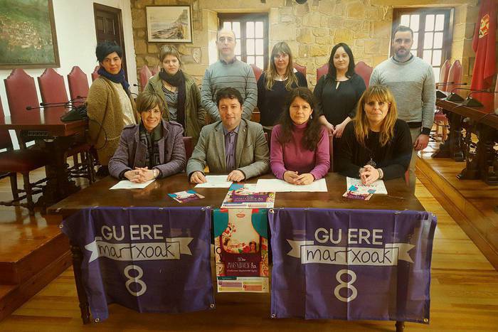 Emakumeen Nazioarteko Eguna dela eta, adierazpen instituzionalak onartu dituzte Urola Kostako hainbat herritan