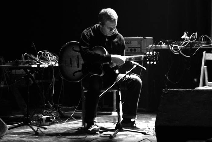 Jon Mantxi: "Dena izango da inprobisatua, dakidan bakarra da gitarra bat eramango dudala"