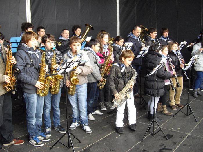 Izena eman daiteke Zumaiako Dantza eta Musika Eskolan