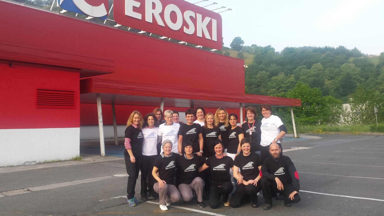 Eroski Urola-ko langileak ere Marea Urdina dira