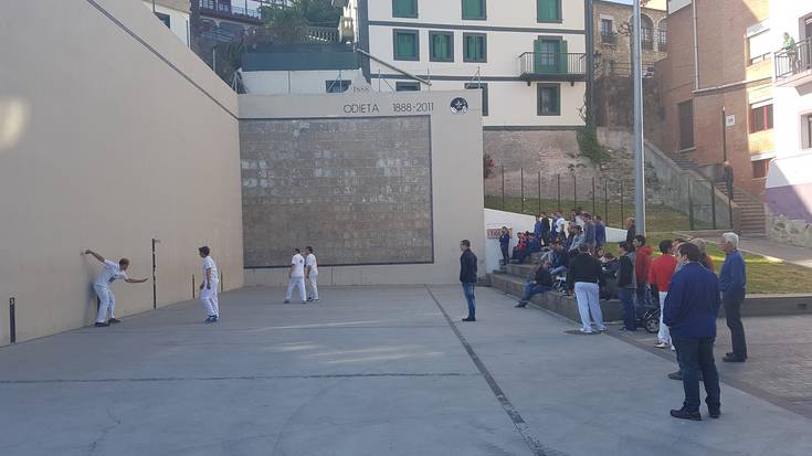 Etxabe-Etxeberria bikotea esku pilota txapelketatik kanpo geratu da