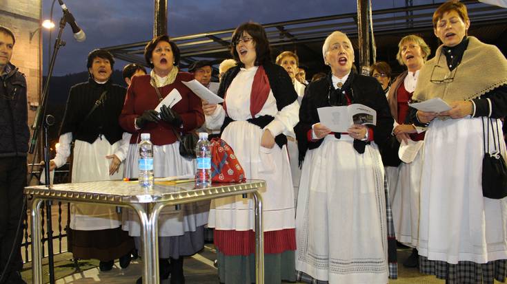 Gabon eguneko abesbatzen Jaiotzan parte hartu nahi dutenek entsegua egingo dute