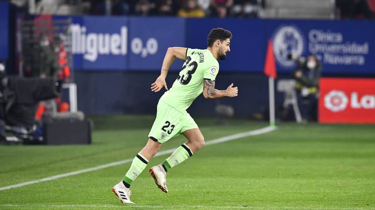 Peru Nolaskoain futbol zelaietara itzuli da 533 egunen ondoren