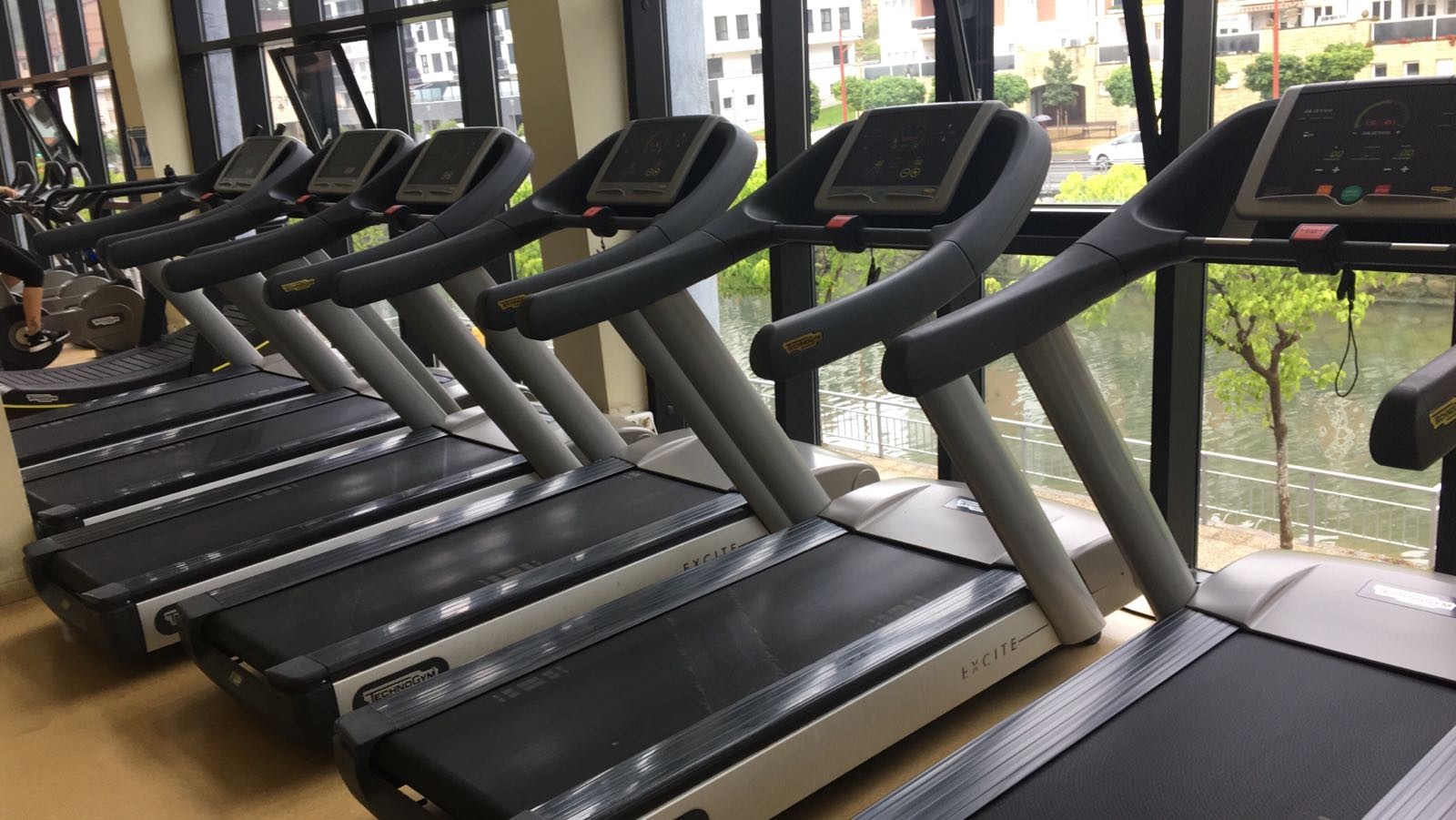 Makina berriak jarri dituzte Lubaki kiroldegian