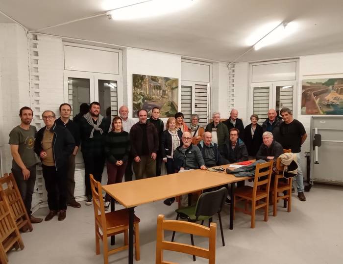 Bertso berriyak Ondharez elkarteari jarriyak