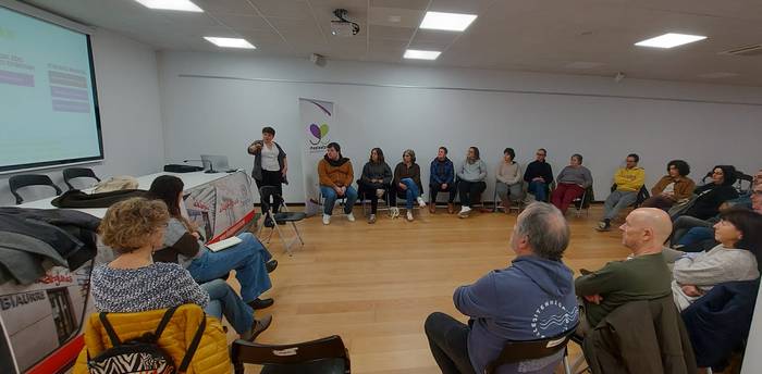 Aurtengo eta datorren urteko asmoak hizpide, Maxixatzen elkartearen urteko batzar orokorrean