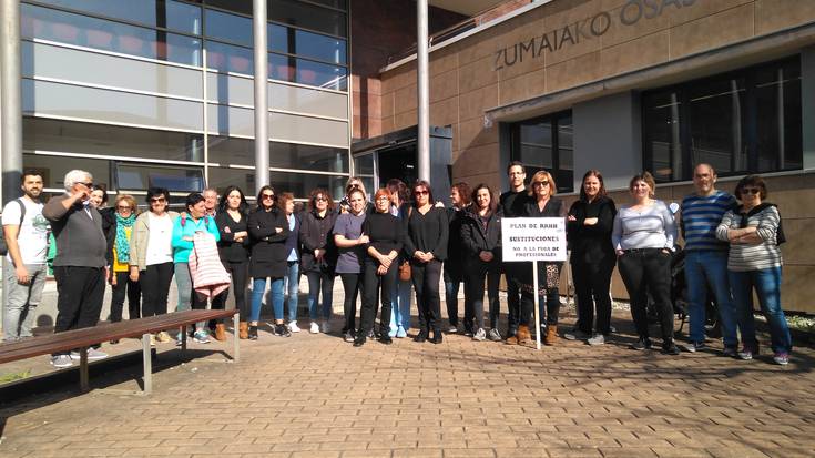 Anbulatorioko langileek lehen arreta zerbitzu hobearen alde kontzentrazioa egin dute