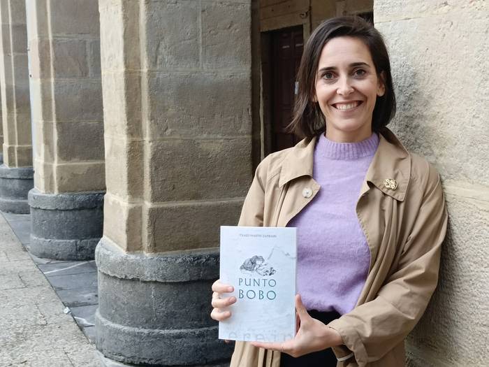 'Puntobobo' eleberria Emakumeon Etxean aurkeztuko du gaur Itxaso Martin idazleak
