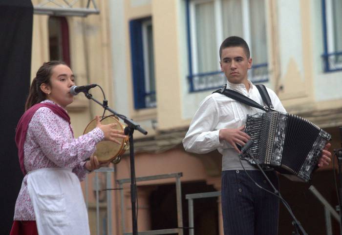 Ireki dute Euskal Asteko Trikitilari Gazteen XLIV. Txapelketan izena emateko epea