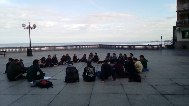 "Jai egun arrotzei aurre egiteko" ekintzak antolatu dituzte ostiralerako