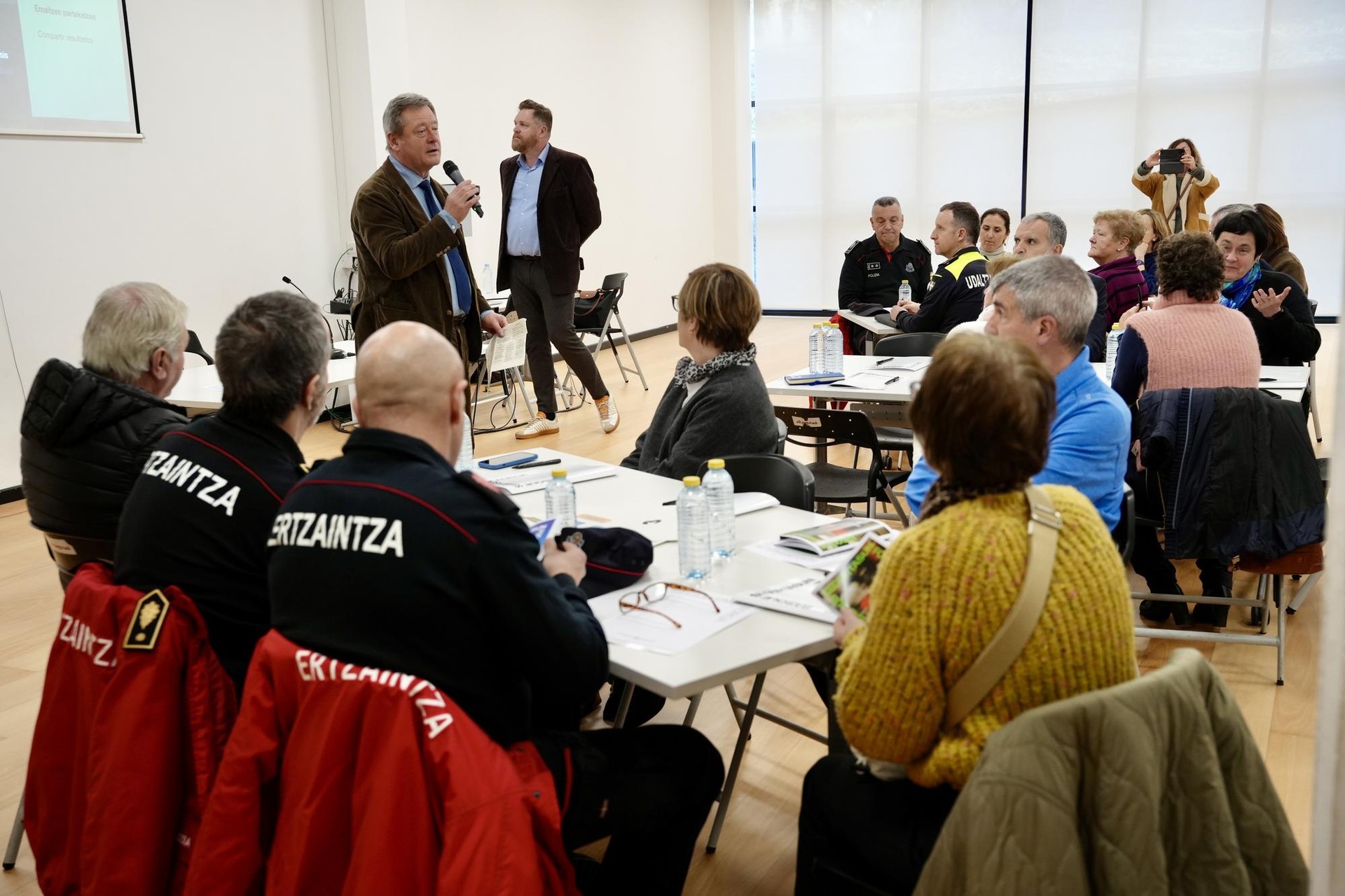 Urola Erdiko segurtasun erronkak aztertu dituzte Basque segurtasun foroan