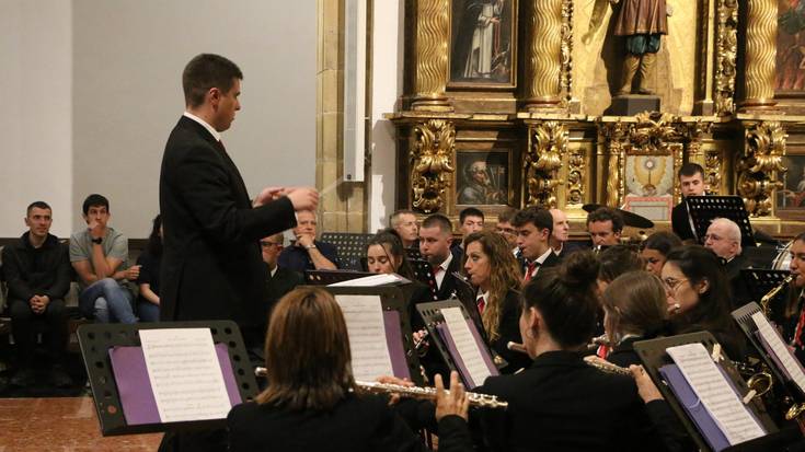 Mendiei eskainitako doinuz beteko du urteko lehen kontzertua Zestoako Musika Bandak
