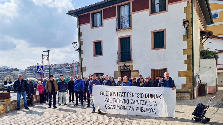 40 bat lagunek hartu dute parte pentsiodunen gaurko elkarretaratzean