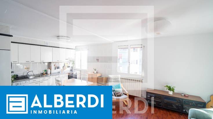 Alberdi Inmobiliaria: hiru logelako etxebizitza Bizkargi kalean