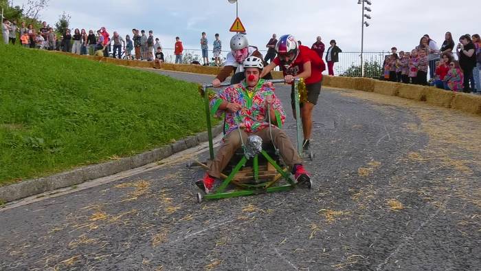 Kuadrilla Eguneko goitibeherak jaiaren ohitura bilakatu nahi dituzte