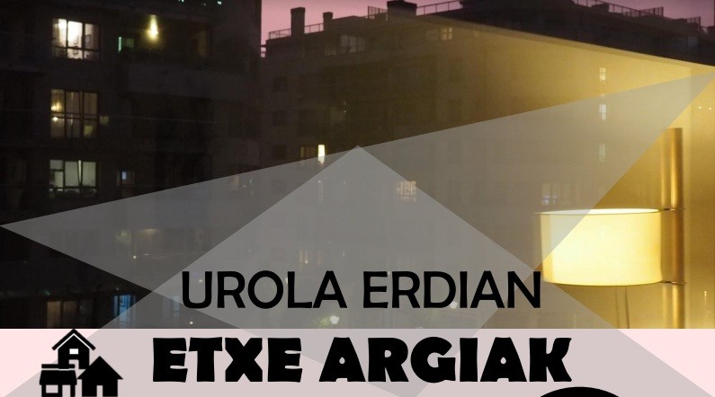 Urola Erdian Etxe Argiak