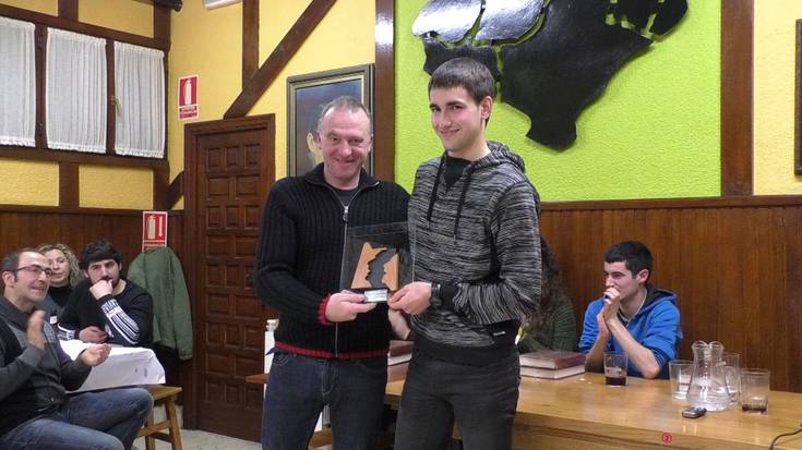 Oier Etxeberria Osinalde sariketako finalean izango da