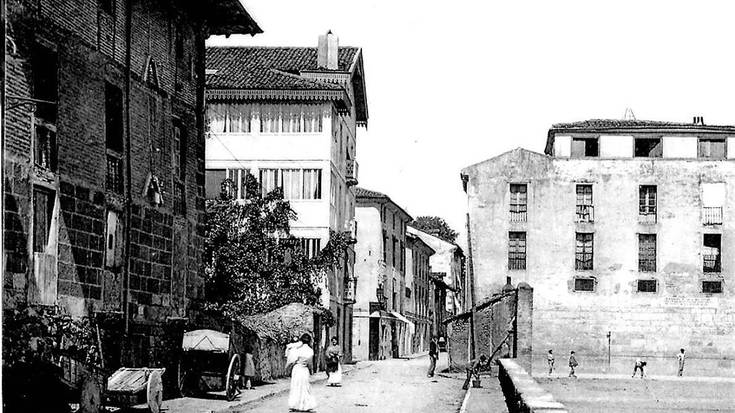 HARA! Zein da argazkian ageri den lekua?