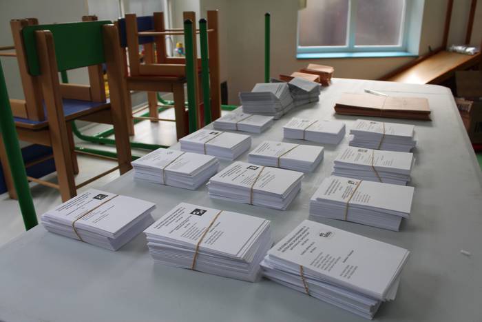 Eskualdeko hainbat lagun, Eusko Legebiltzarrerako bozetarako hautes-zerrendetan