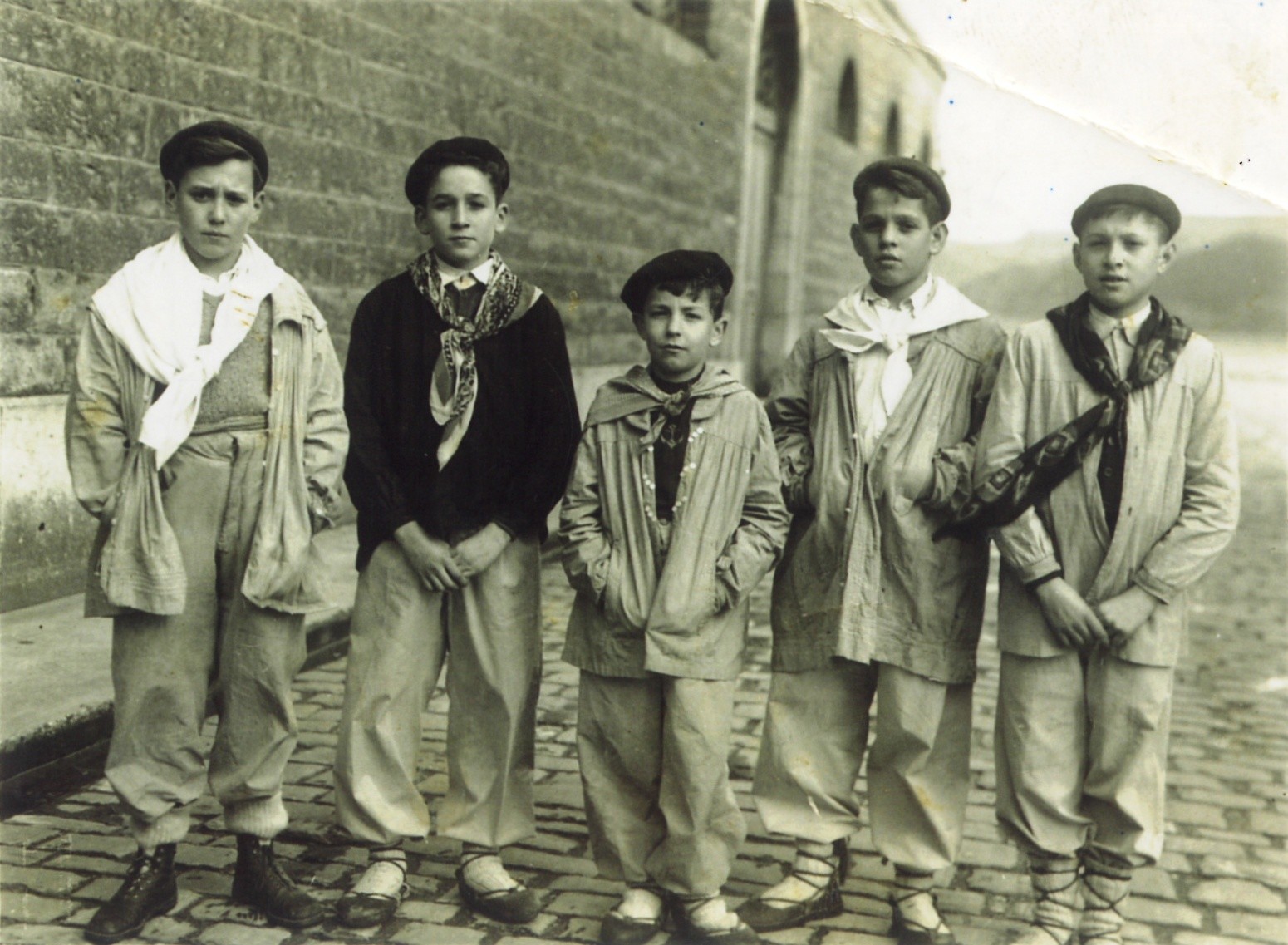 Santa Ageda bezpera, 1950 inguruan