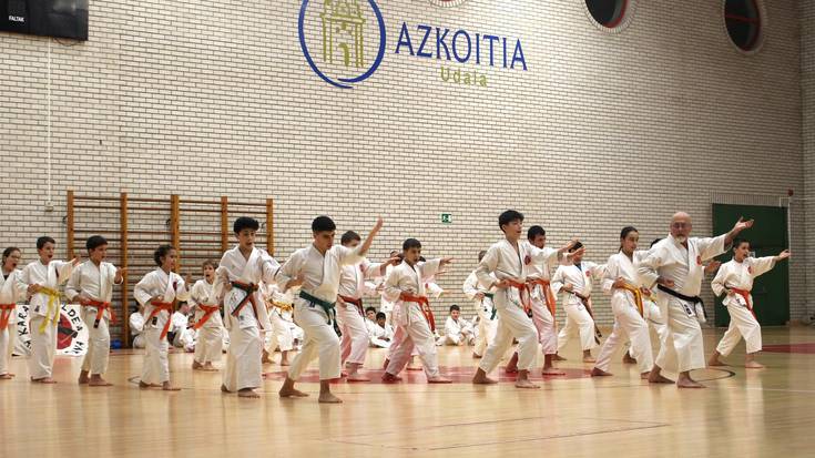 Kanku karate eskolako ikasleek ikasturte amaierako jaialdia eskainiko dute bihar
