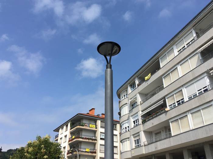 LED motako argiak jarriko ditu Orioko Udalak herriko faroletan
