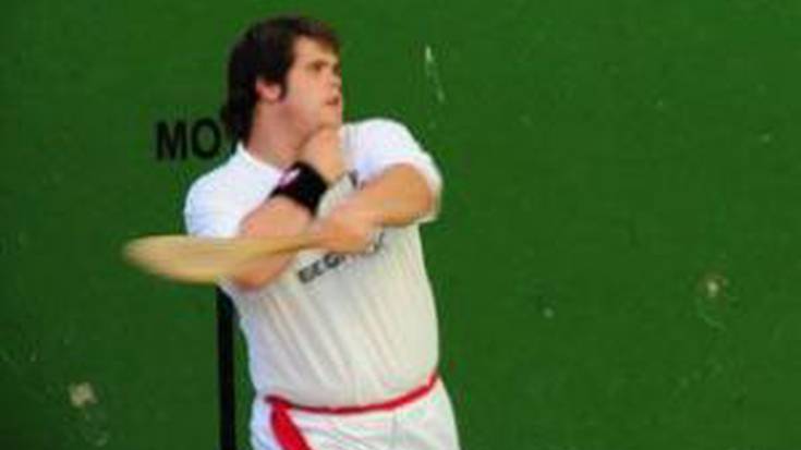 Haritz Lertxundik eta Lorea Iribarrek Gipuzkoako Pala Egokituko finala jokatuko du bihar