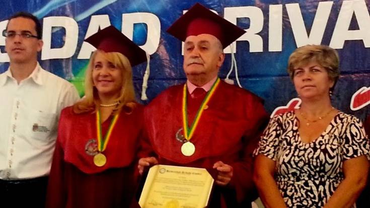 Xabier Azkargorta honoris causa izendatu du Boliviako Cumbre Unibertsitateak